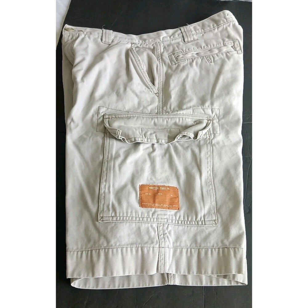 NAUTICA JEANS CO. 100% Cotton Flat Front Khaki Cargo Shorts Men's Size 32